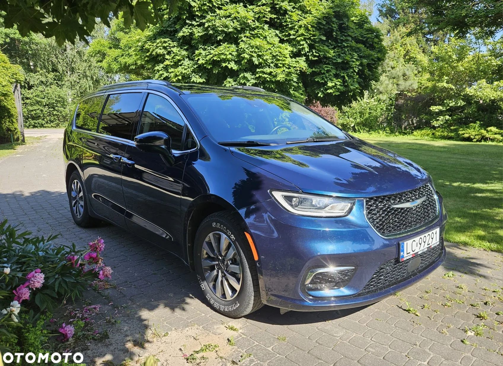 Chrysler Pacifica - 1