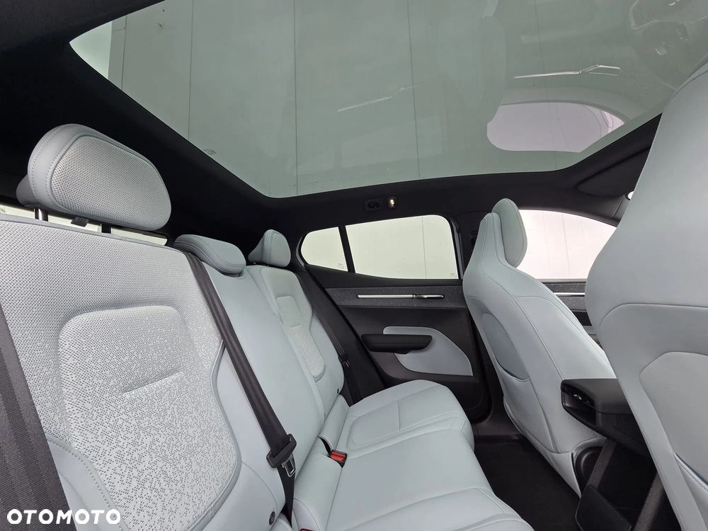 Volvo EX30 - 25