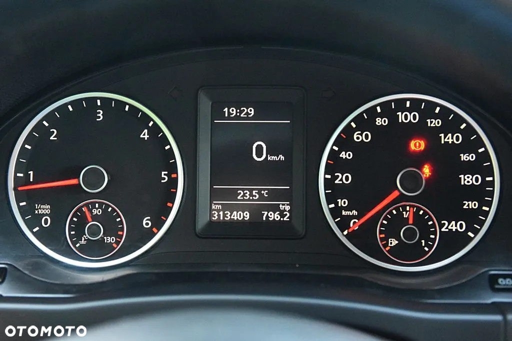 Volkswagen Tiguan - 17