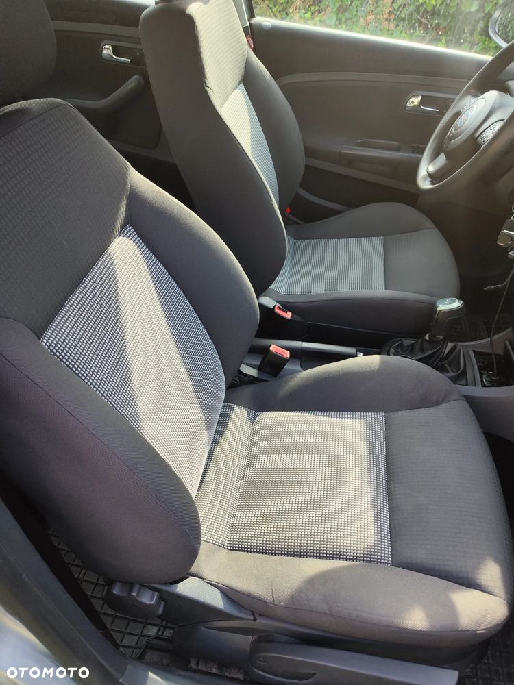 Seat Ibiza 1.4 16V Comfort Edition - 12