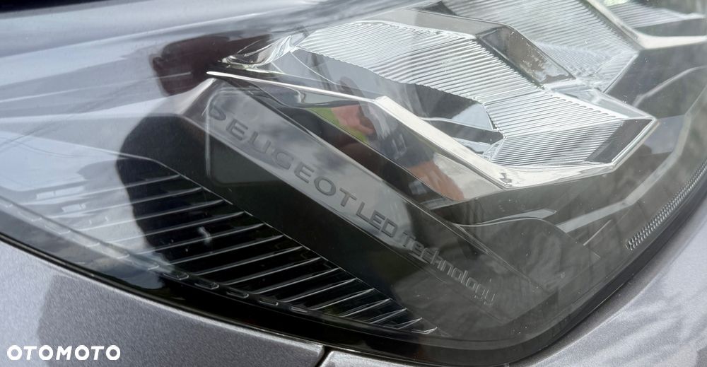 Peugeot 2008 PureTech 130 Stop&Start EAT6 Allure - 10