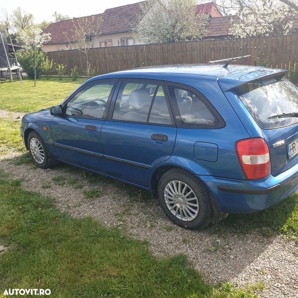 Mazda 323 - 2