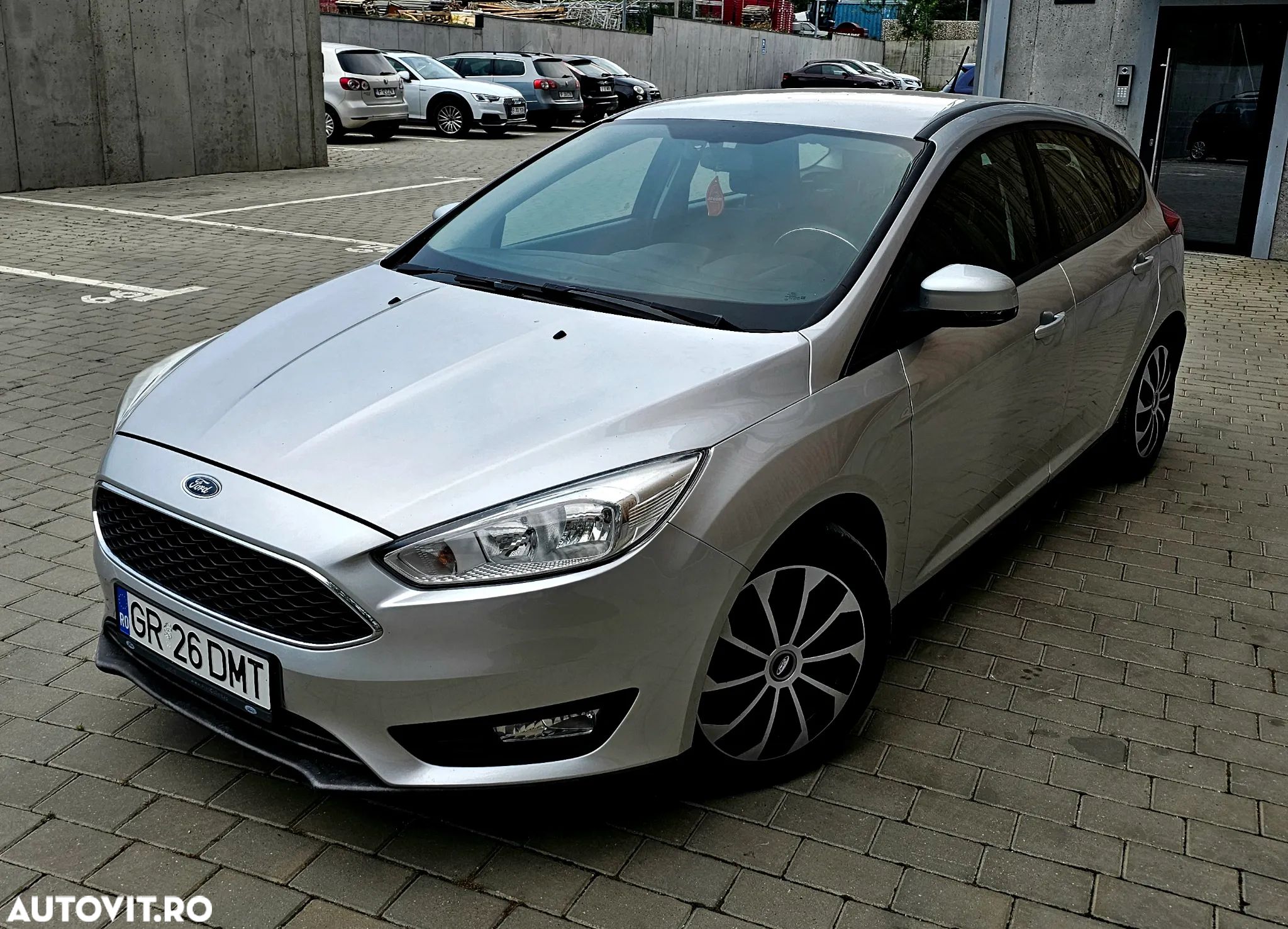 Ford Focus 1.0 EcoBoost Trend - 1