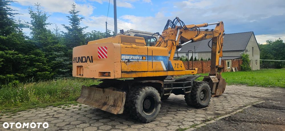 Hyundai ROBEX 200W-2 - 6