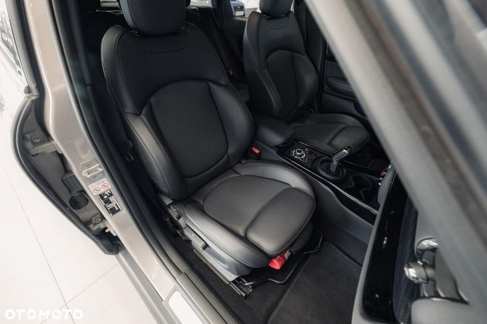 MINI Clubman Cooper S - 16