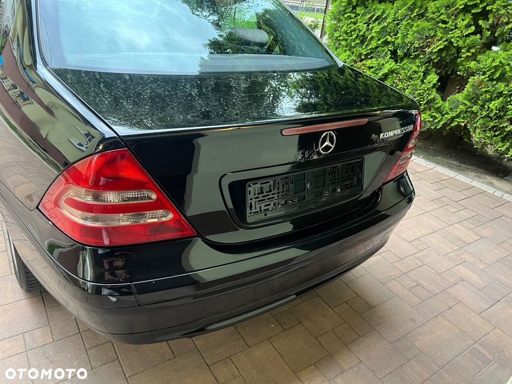 Mercedes-Benz Klasa C 180 Kompressor Classic - 5