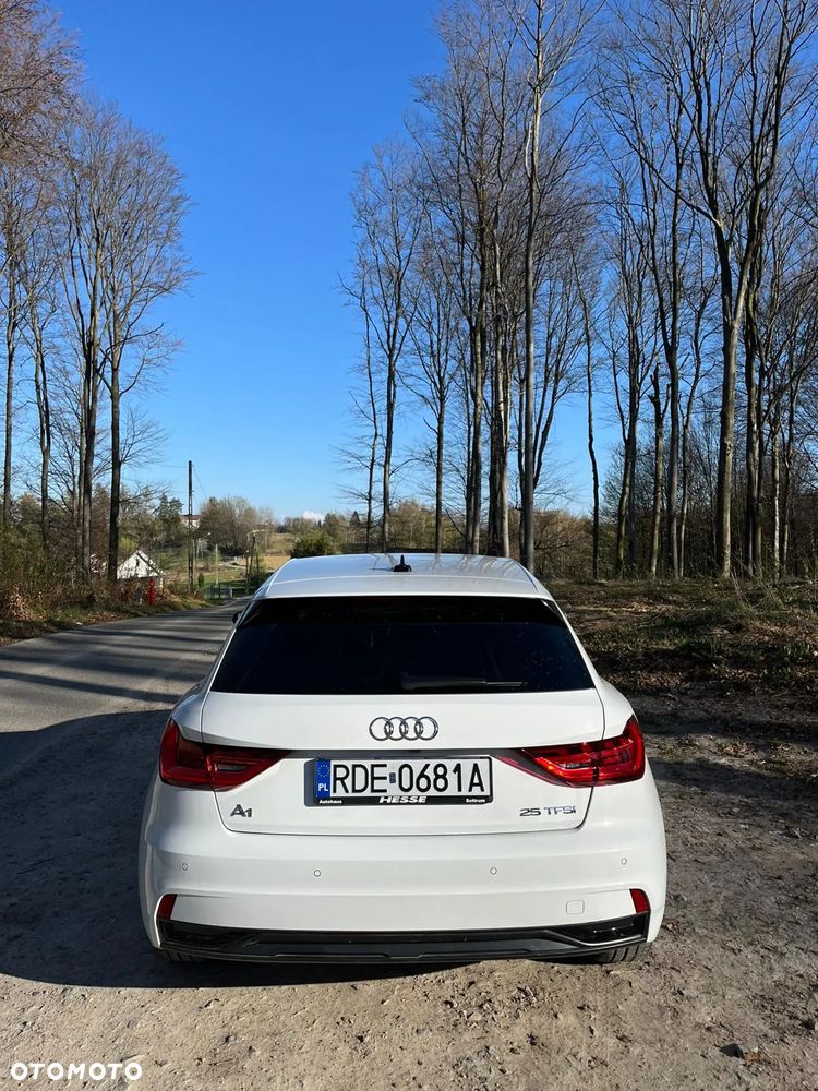 Audi A1 Sportback 25 TFSI S tronic - 4