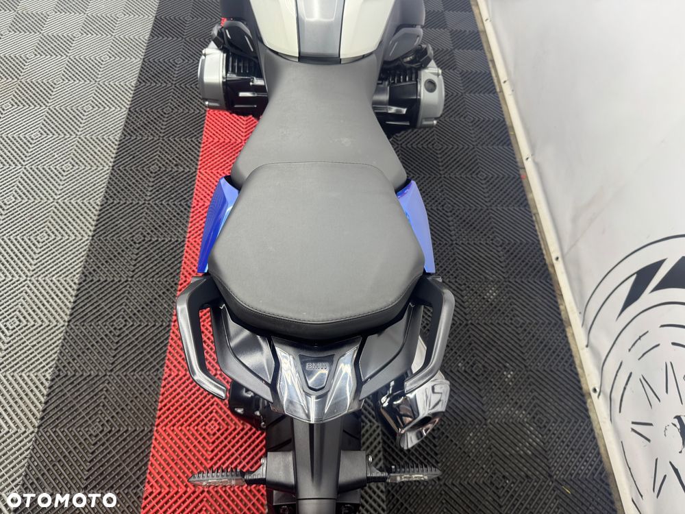 BMW RS - 22