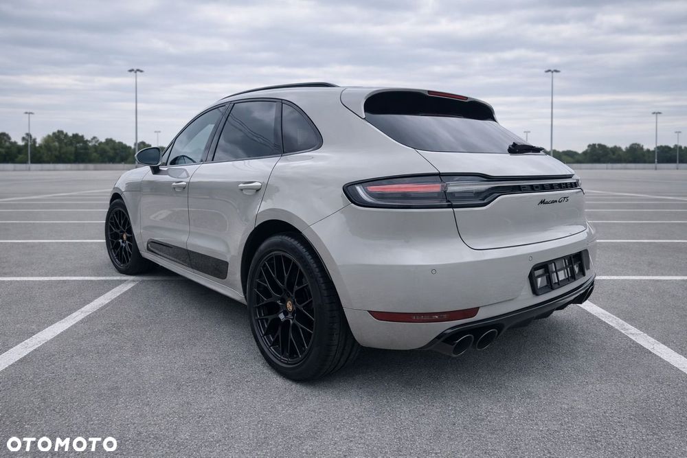 Porsche Macan - 2