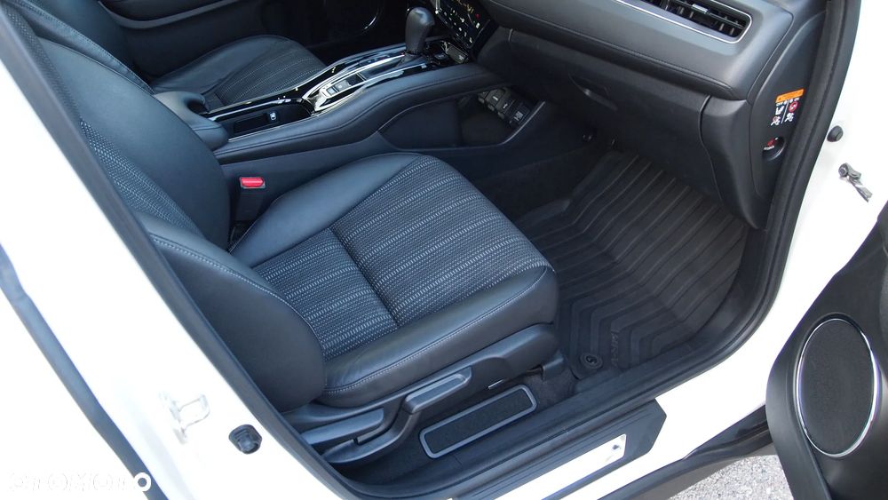 Honda HR-V 1.5 i-VTEC CVT Executive - 13