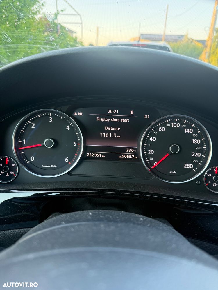Volkswagen Touareg - 13