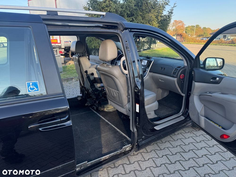 Kia Carnival 06-09 - 19