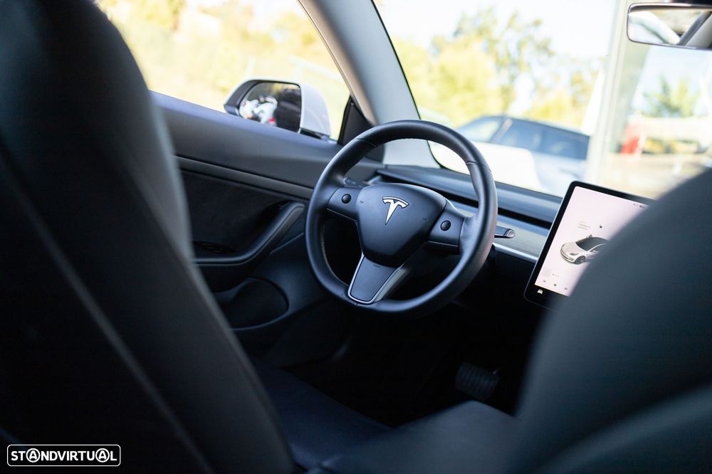 Tesla Model 3 Standard Range Plus RWD - 23