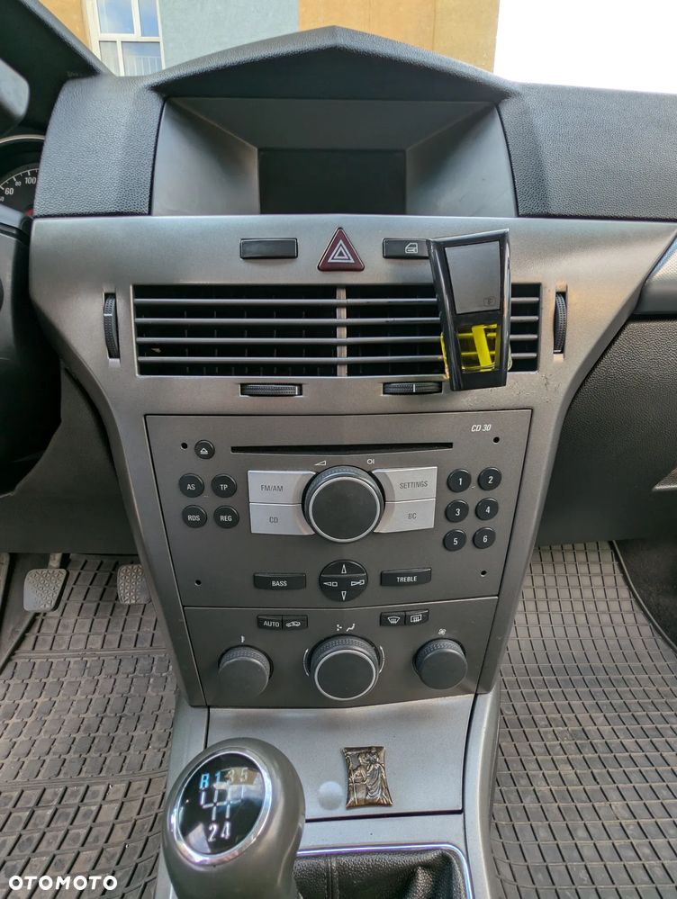 Opel Astra 1.6 Cosmo - 27