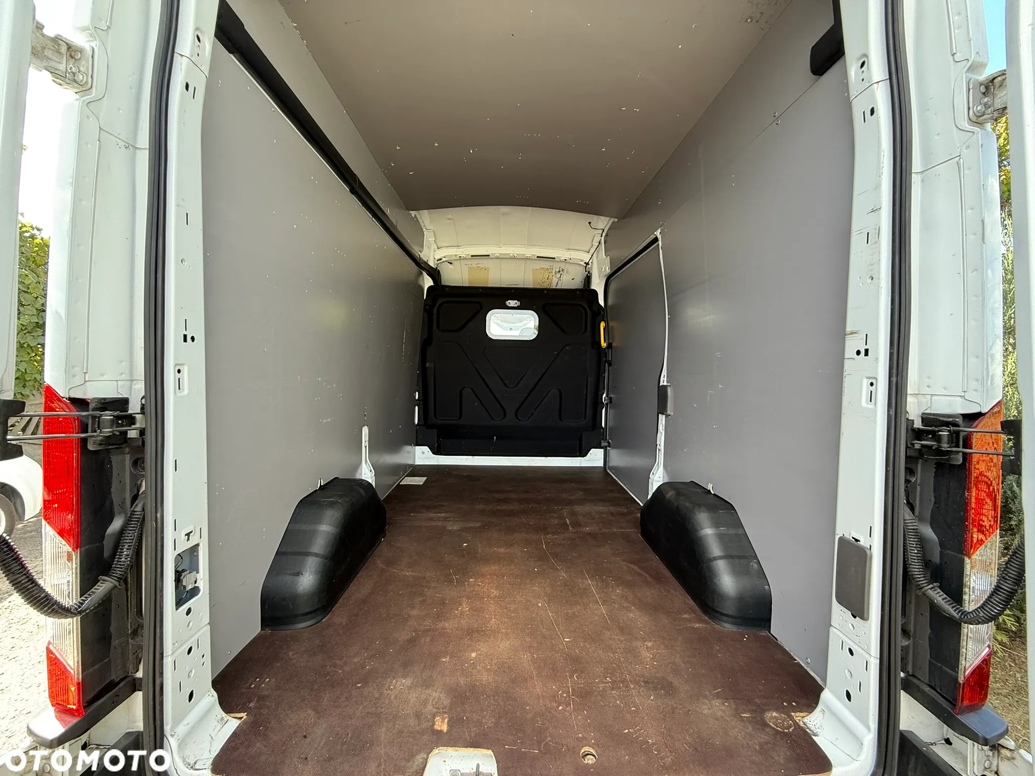 Ford Transit - 8