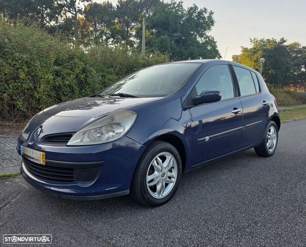 Renault Clio 1.5 dCi Confort - 1