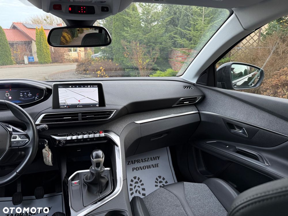 Peugeot 5008 1.5 BlueHDi Allure S&S - 32