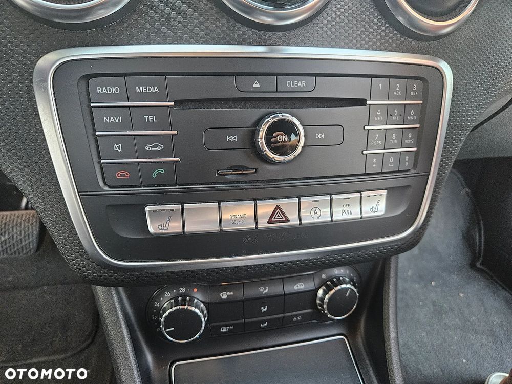 Mercedes-Benz Klasa A 220 4Matic 7G-DCT - 33