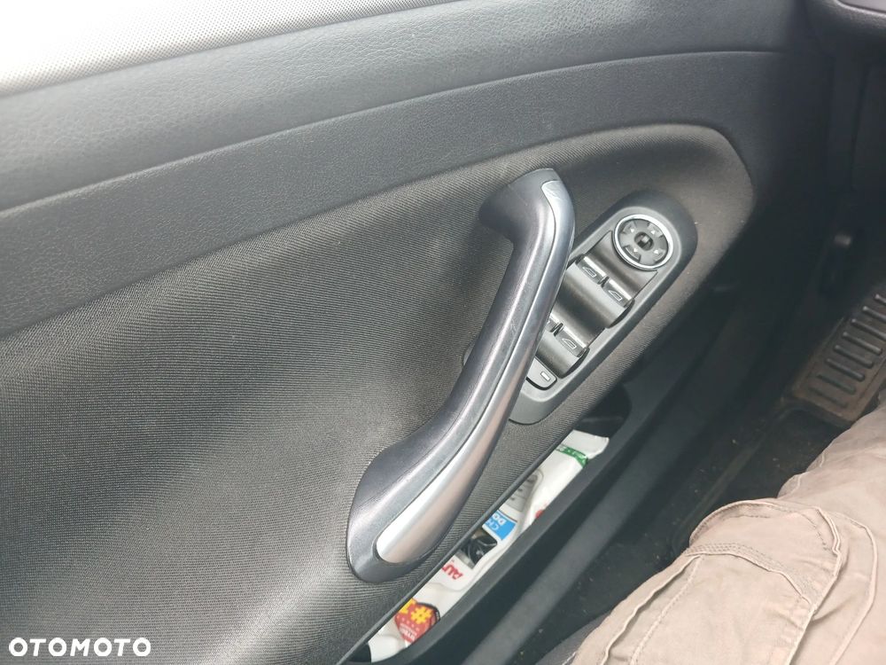 Ford Mondeo 2.0 Trend - 9