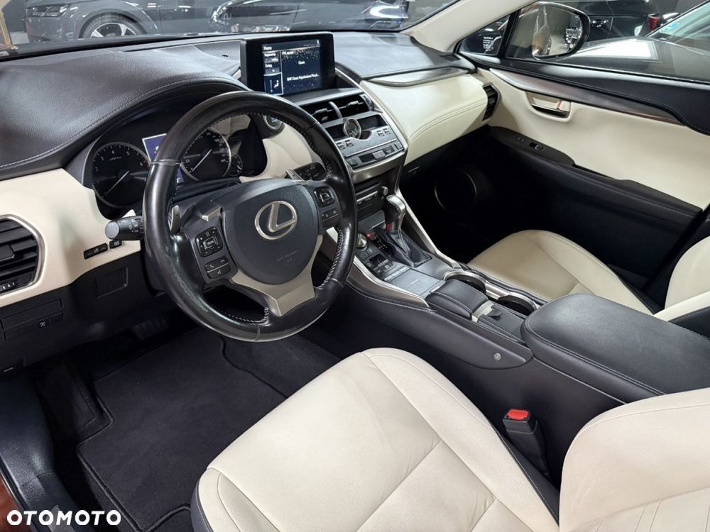 Lexus NX 300 Comfort AWD - 17