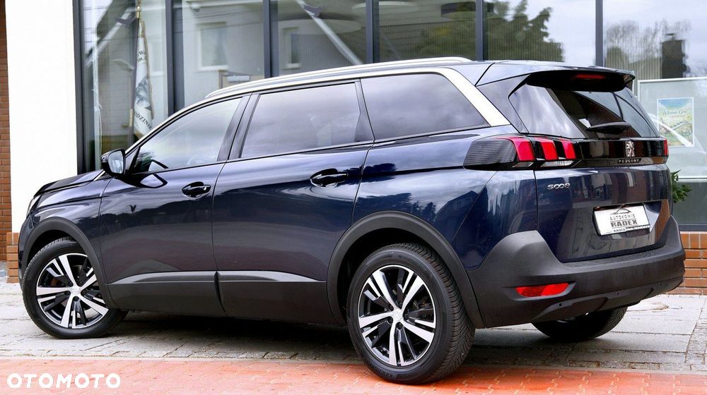 Peugeot 5008 - 8