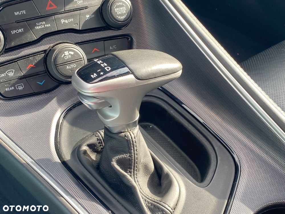 Dodge Challenger Automatik SXT Plus - 28