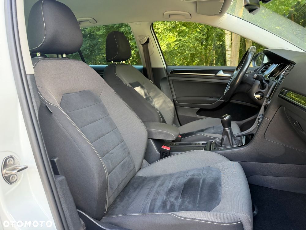 Volkswagen Golf Variant 2.0 TDI (BlueMotion Technology) Highline - 17