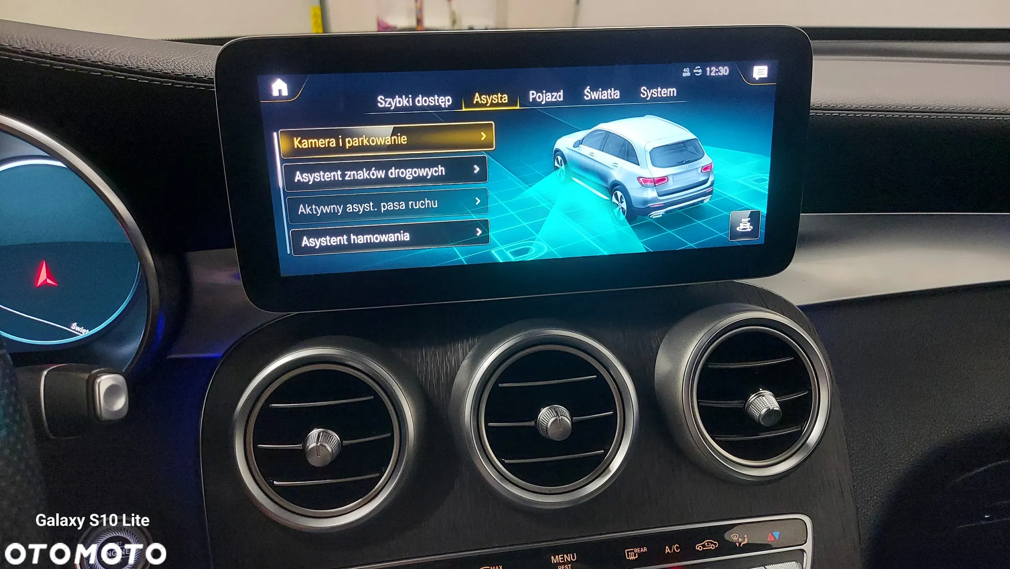 Mercedes-Benz GLC 220 d 4Matic 9G-TRONIC AMG Line Plus - 27
