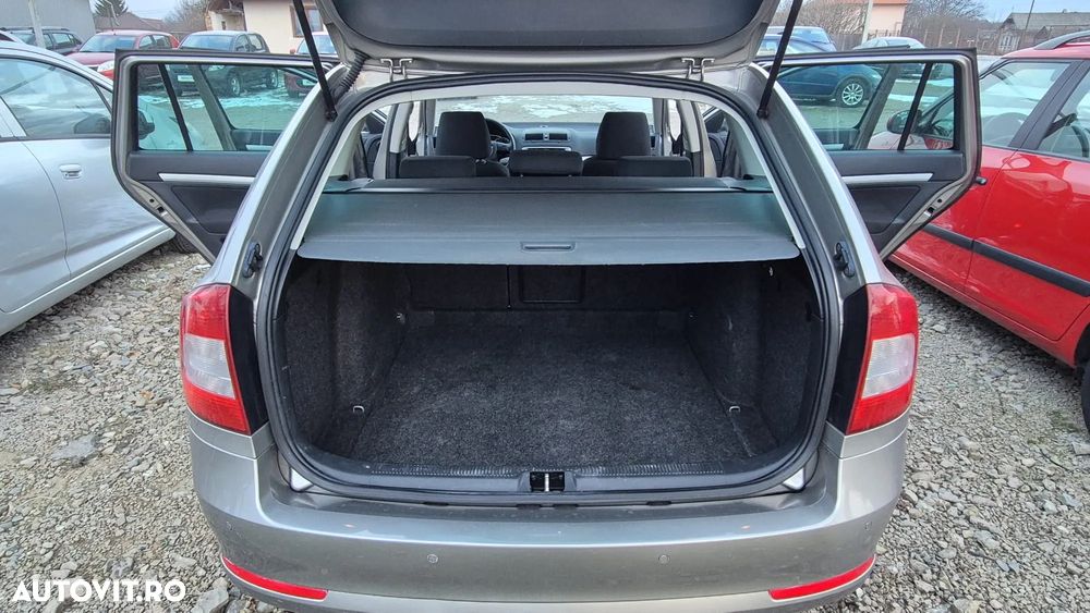 Skoda Octavia 1.2 TSI ACTIVE - 11