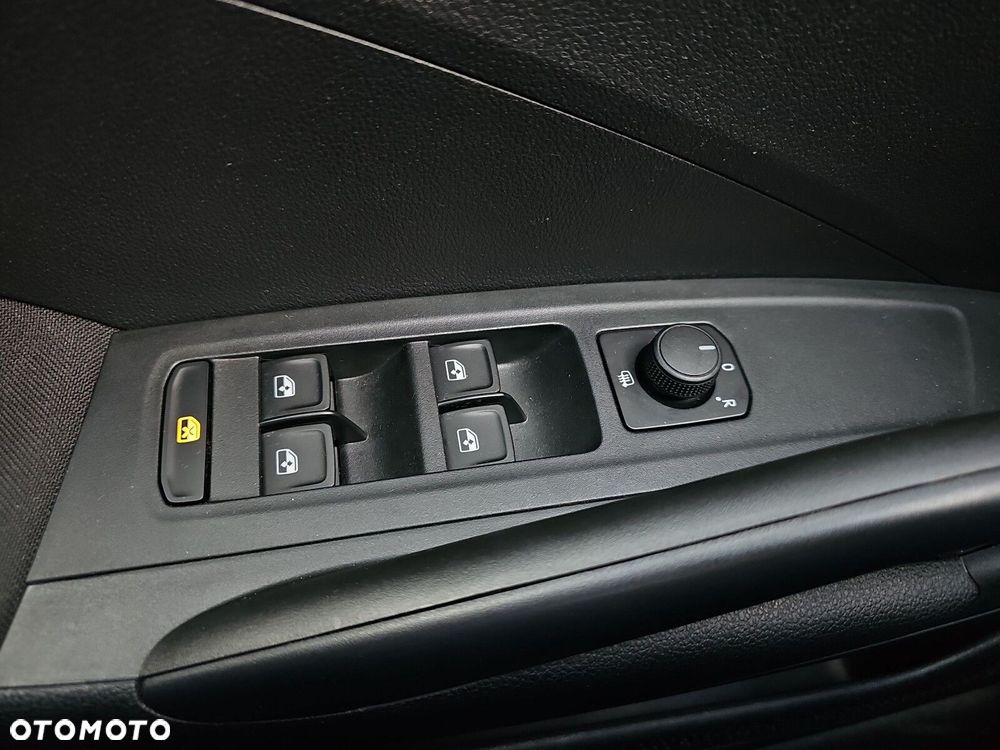 Skoda Fabia 1.0 TSI Selection - 25