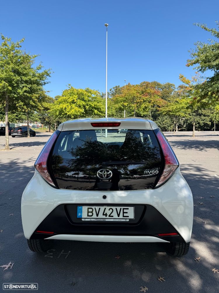 Toyota Aygo 1.0 - 8