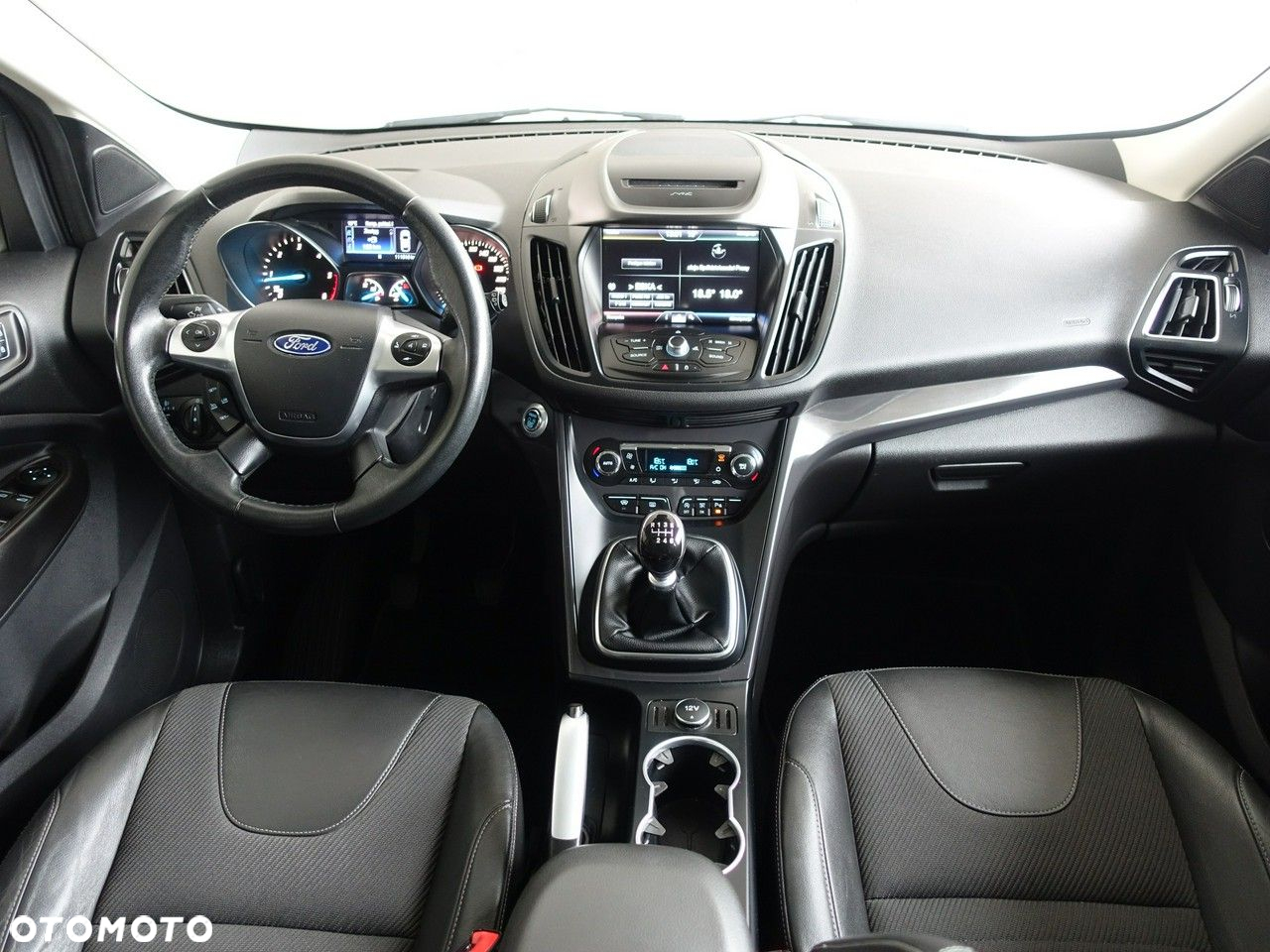 Ford Kuga 2.0 TDCi 2x4 Titanium - 22