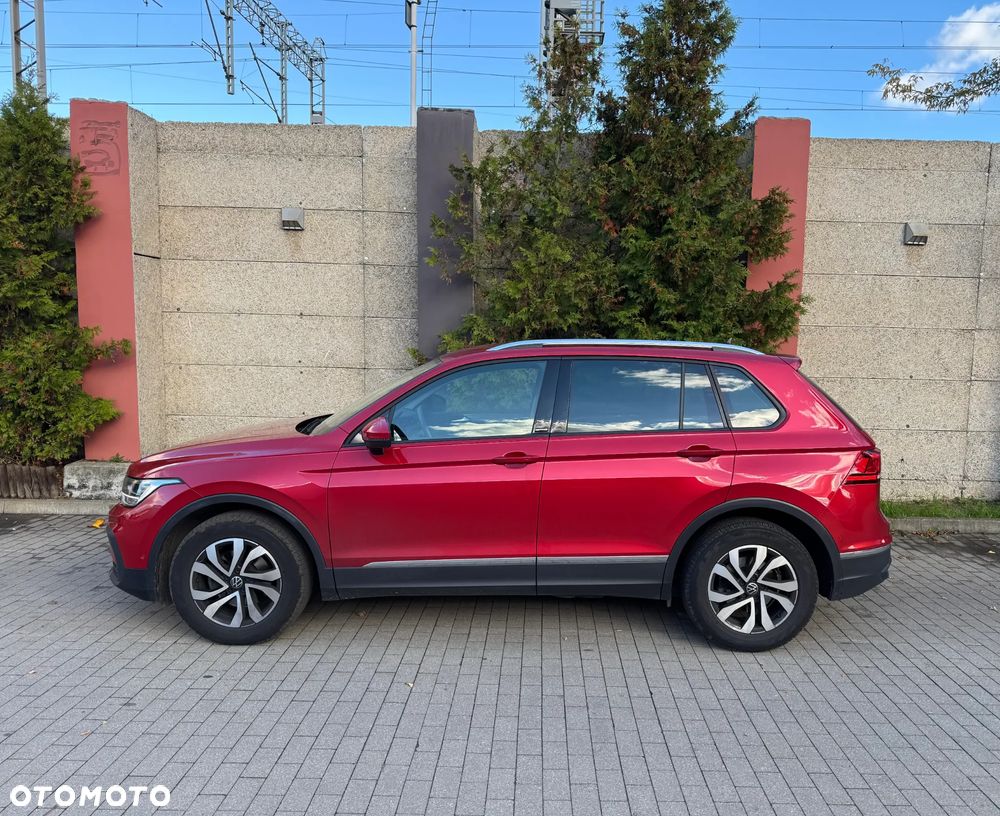 Volkswagen Tiguan - 8