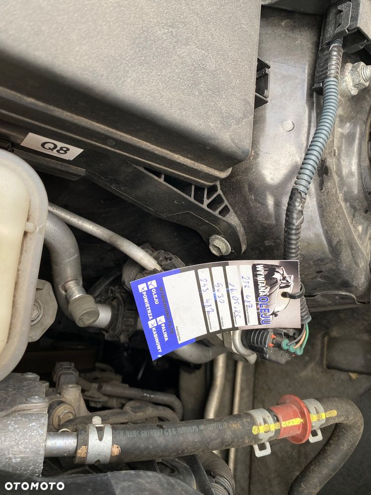 Toyota RAV4 2.0 D-4D Premium - 13