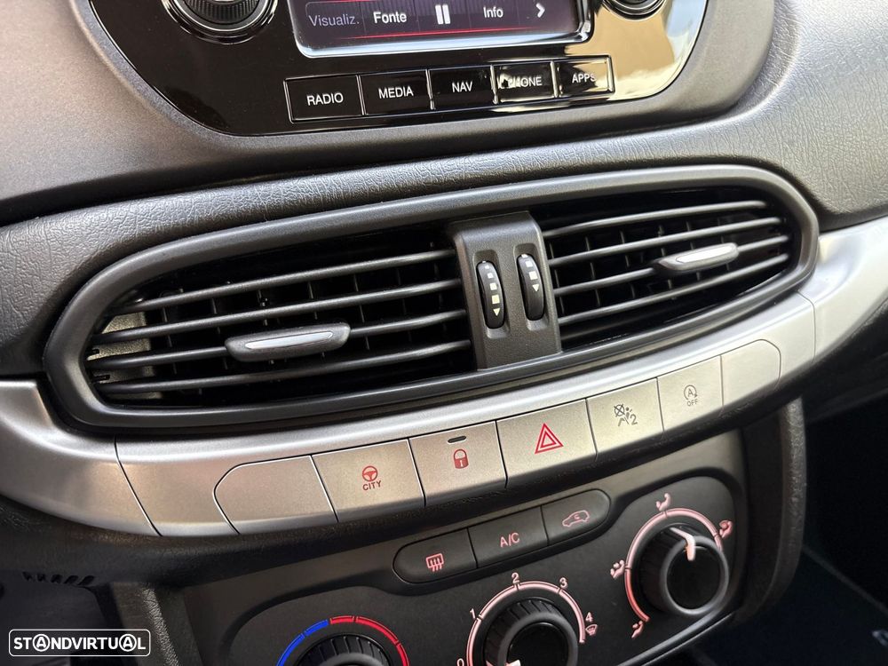 Fiat Tipo 1.3 M-Jet Lounge Tech J17 - 30