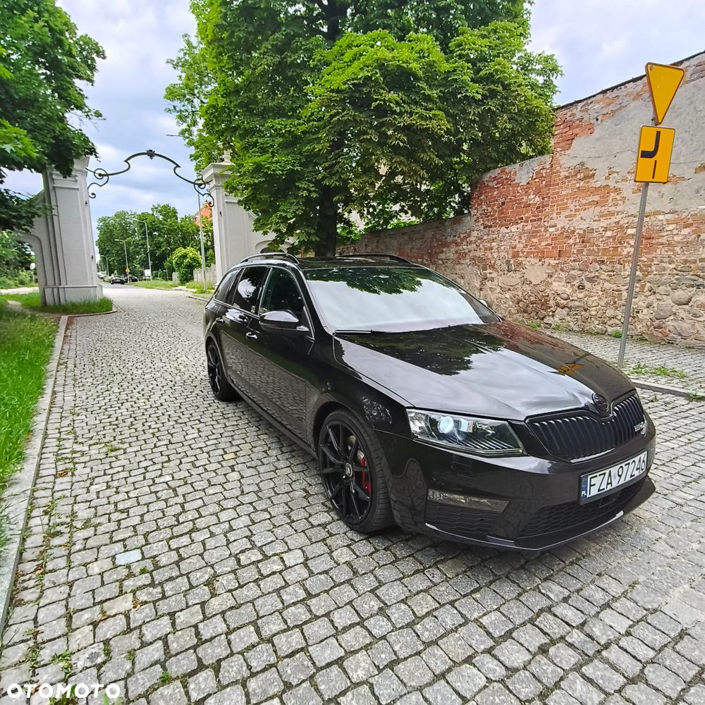 Skoda Octavia 2.0 TDI RS DSG - 3
