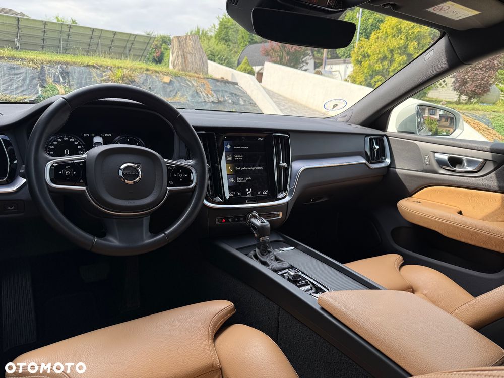 Volvo V60 Cross Country D4 AWD Geartronic Pro - 35