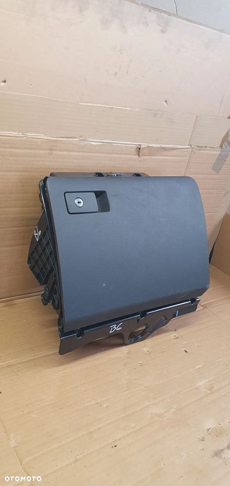 Schowek pasażera półka VW Passat B6 3C1857114 3C1857101 3C1857097BF - 3
