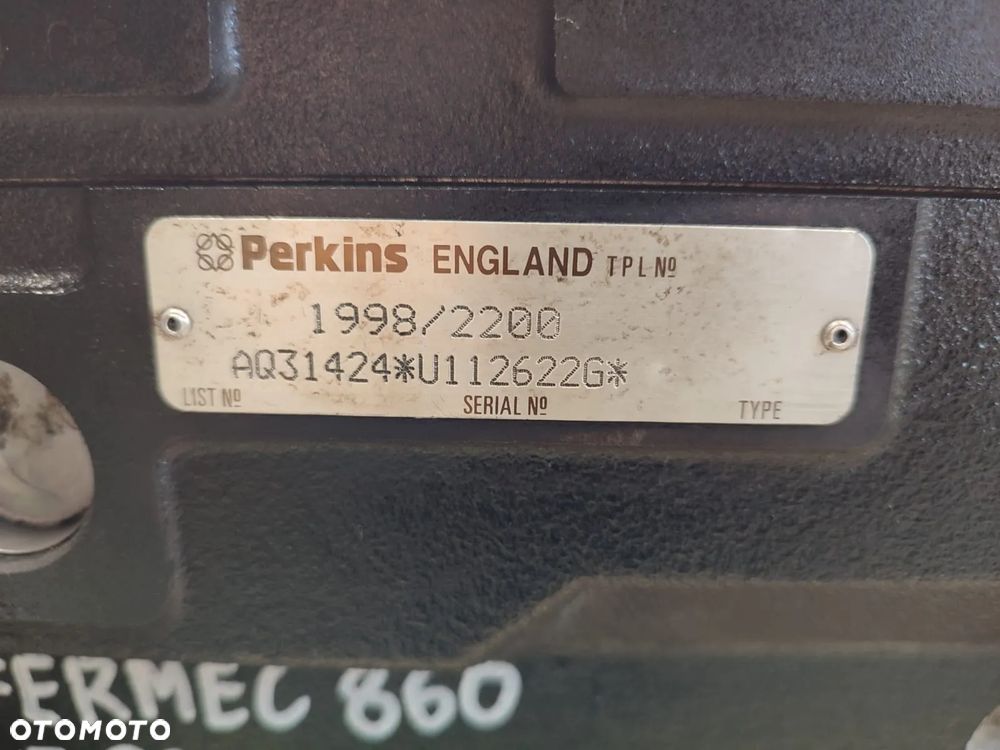 Słupek silnika MASSEY FERGUSON 860 - 11