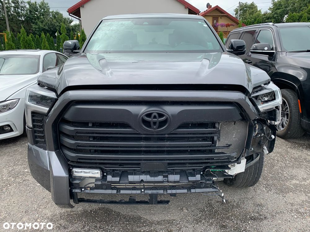 Toyota Tundra - 3