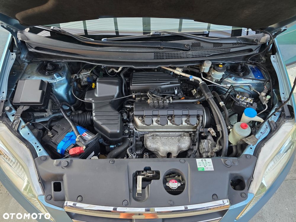 Honda FR-V - 8