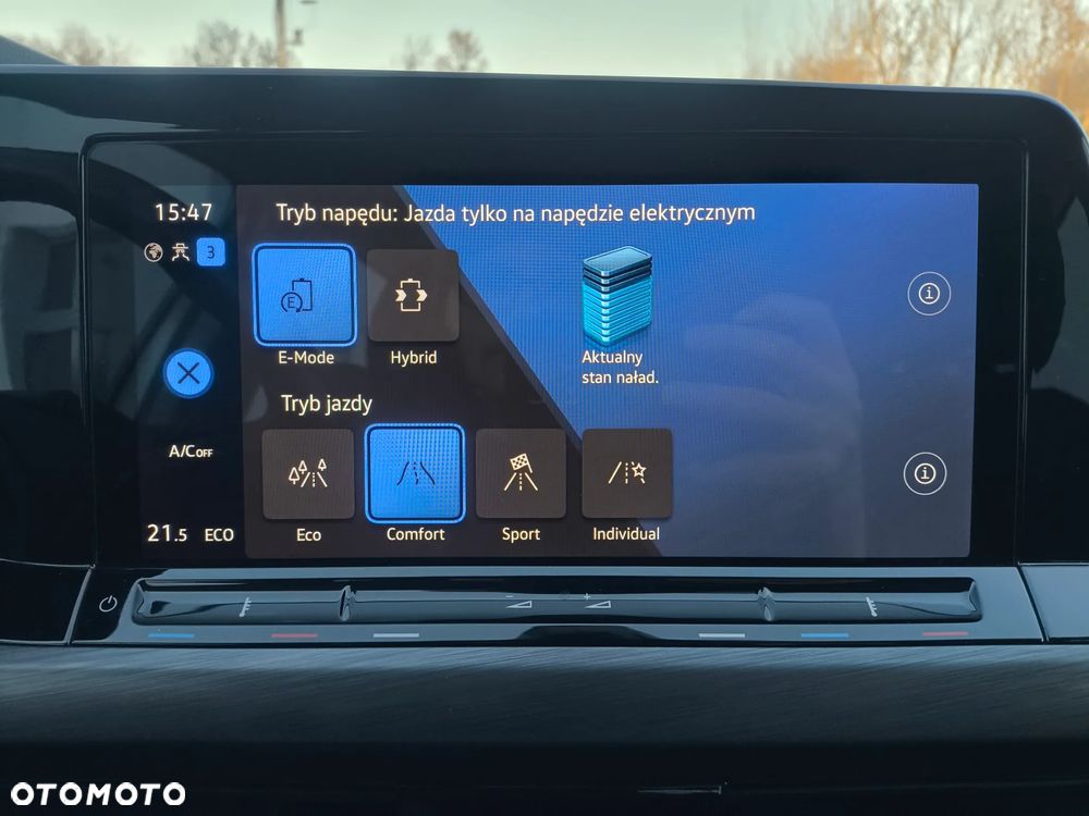 Volkswagen Golf - 34