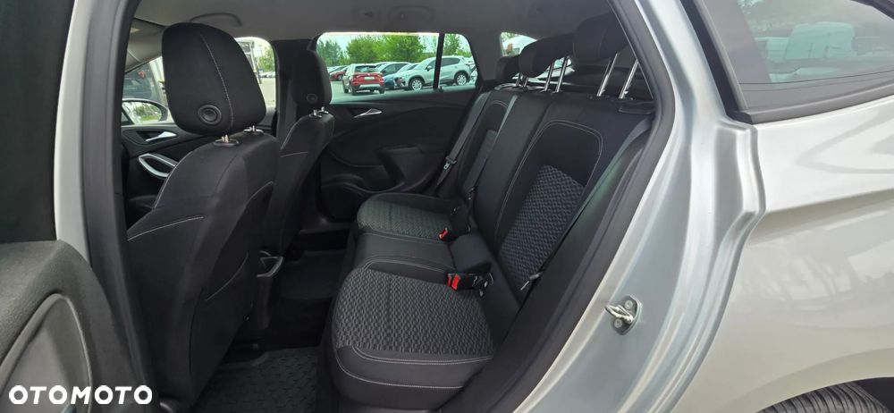 Opel Astra 1.6 D Start/Stop Edition - 29