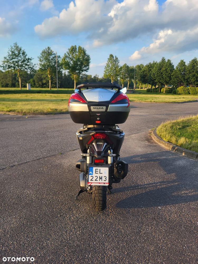 Honda ADV350 - 6