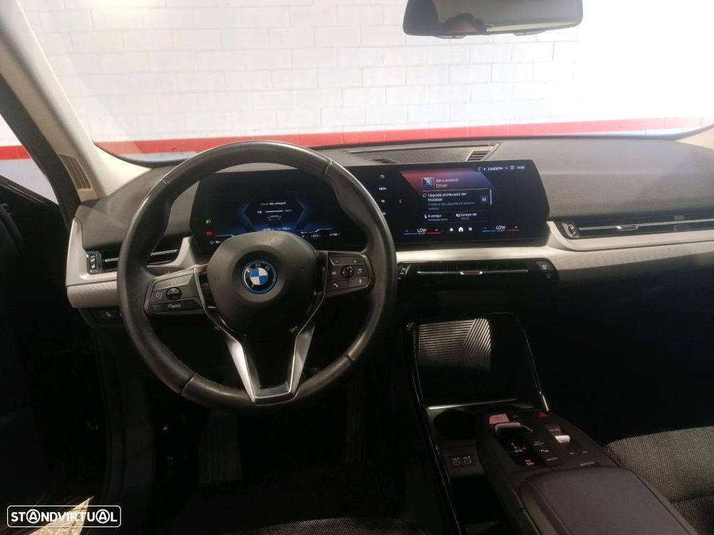 BMW iX2 xDrive30 - 10