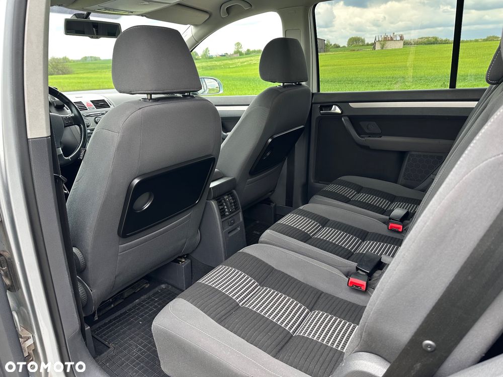 Volkswagen Touran 2.0 TDI United - 9