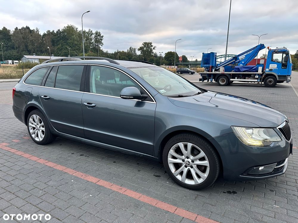 Skoda Superb 2.0 TDI Active DSG - 4