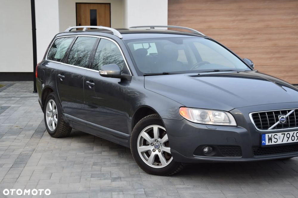 Volvo V70 2.5T Summum - 11