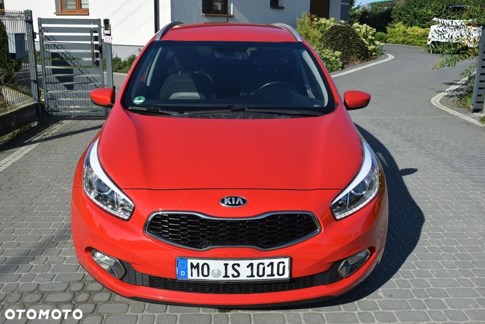 Kia Ceed 1.4 CVVT Dream Team Edition - 4