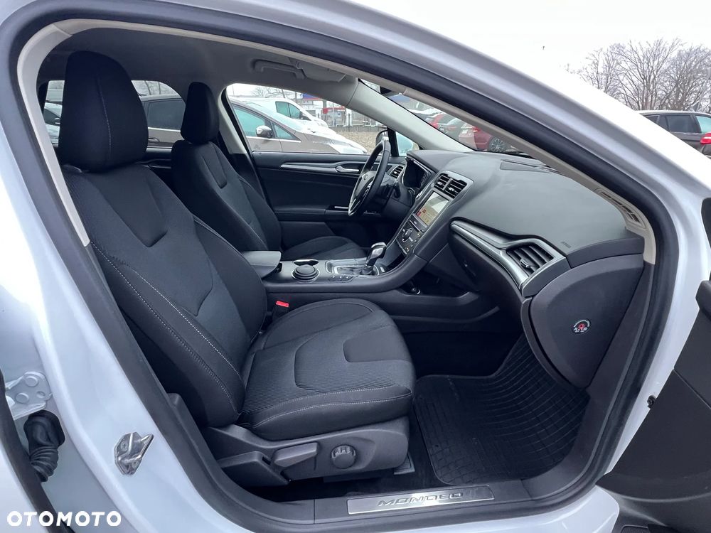 Ford Mondeo SW 2.0 EcoBoost Business Edition - 20